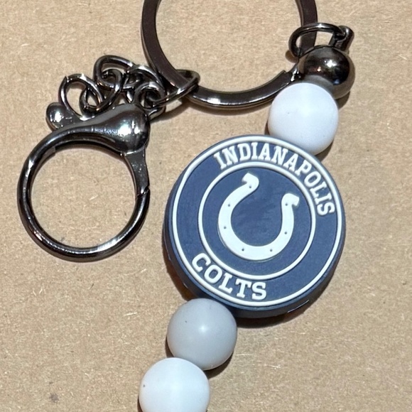 Silicone Bead Keychain - Indianapolis Colts - Picture 2 of 2